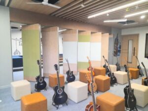 Swing Partition