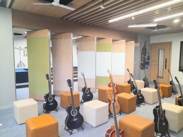 Swing Partition