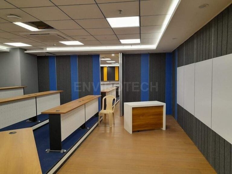 Semi-Automatic Sliding Folding Partitions
