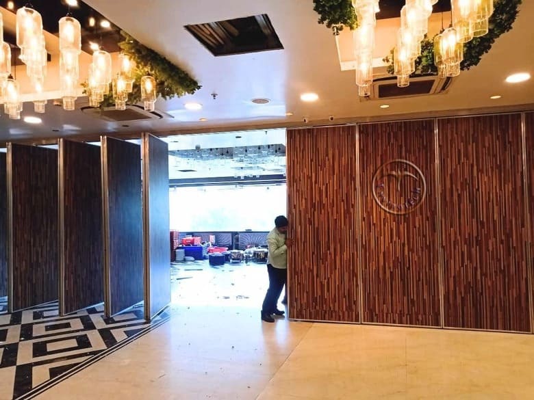 Acoustic Sliding Folding Partitions